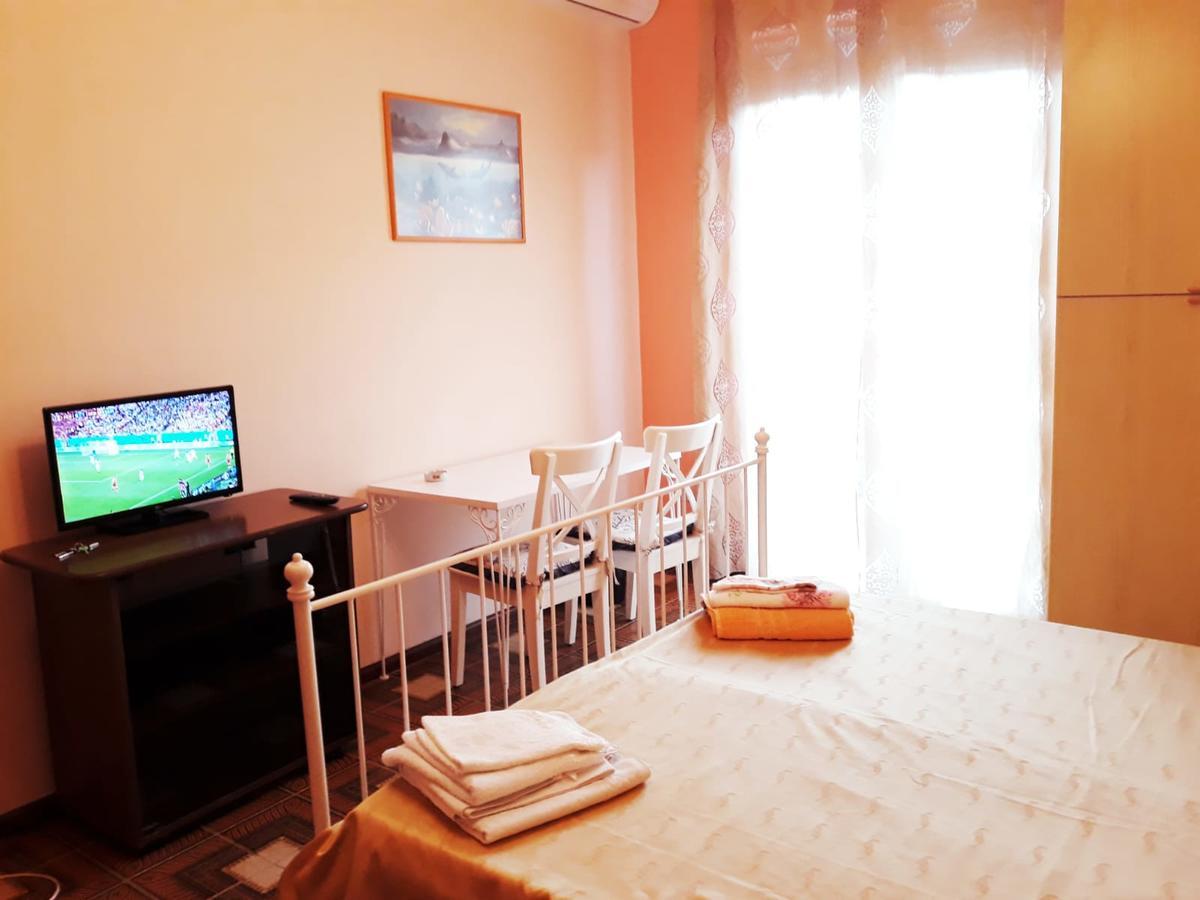 Stella Marina Bed & Breakfast Giardini Naxos Exterior photo